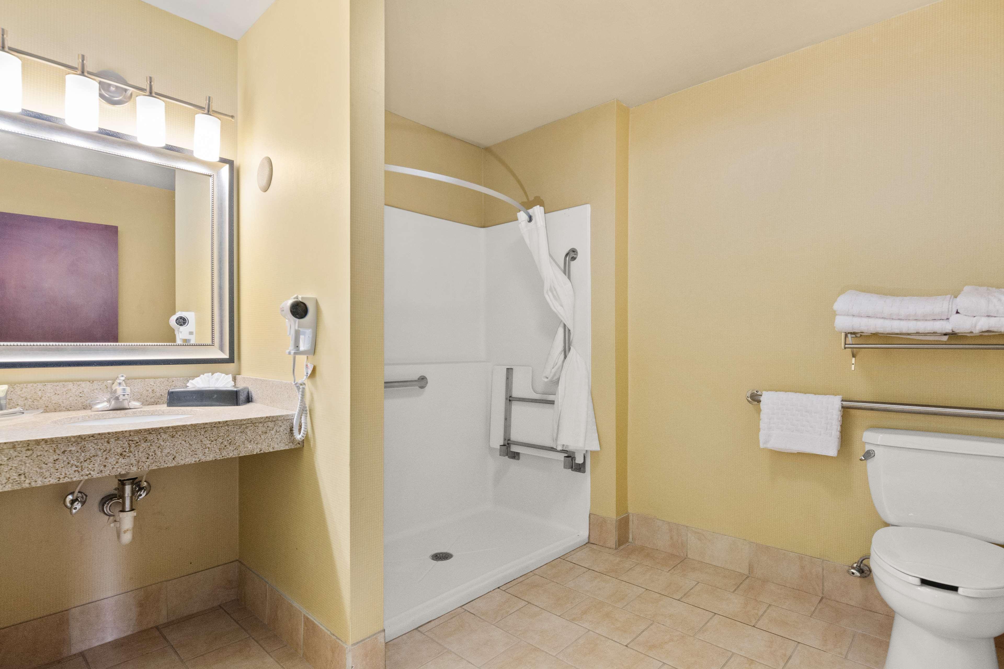 Surestay Plus Hotel By Best Western Portland Route 52 West מראה חיצוני תמונה